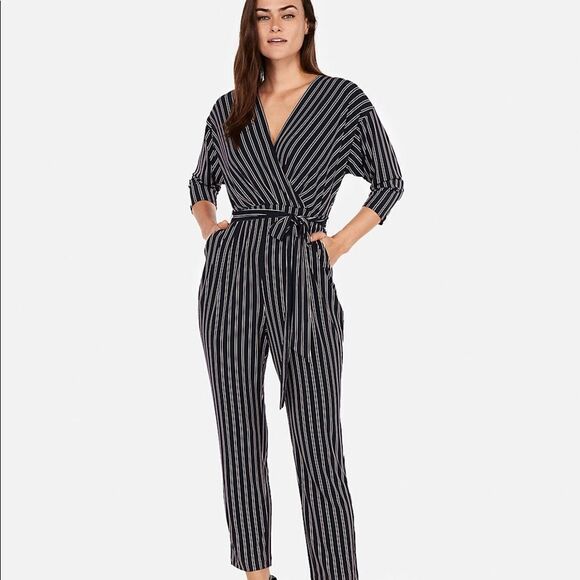 ✨HP✨Stripe Tie-Waist Surplice Jumpsuit✨ - Picture 1 of 5